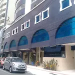 LINDO APARTAMENTO 4 quartos QUADRA MAR