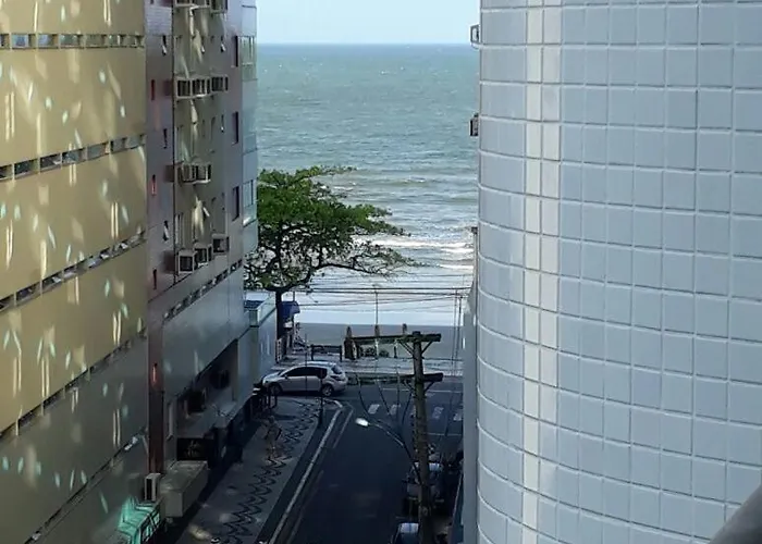 LINDO APARTAMENTO 4 quartos QUADRA MAR