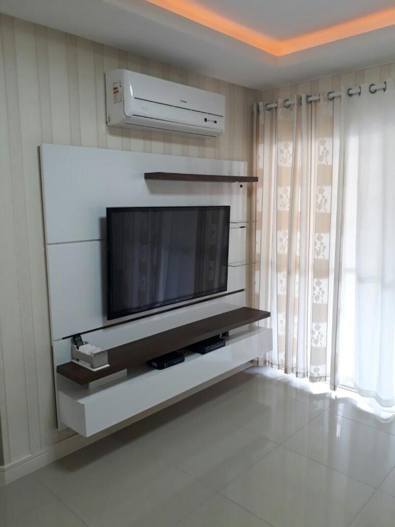 Lindo Vista Mar Apartamento